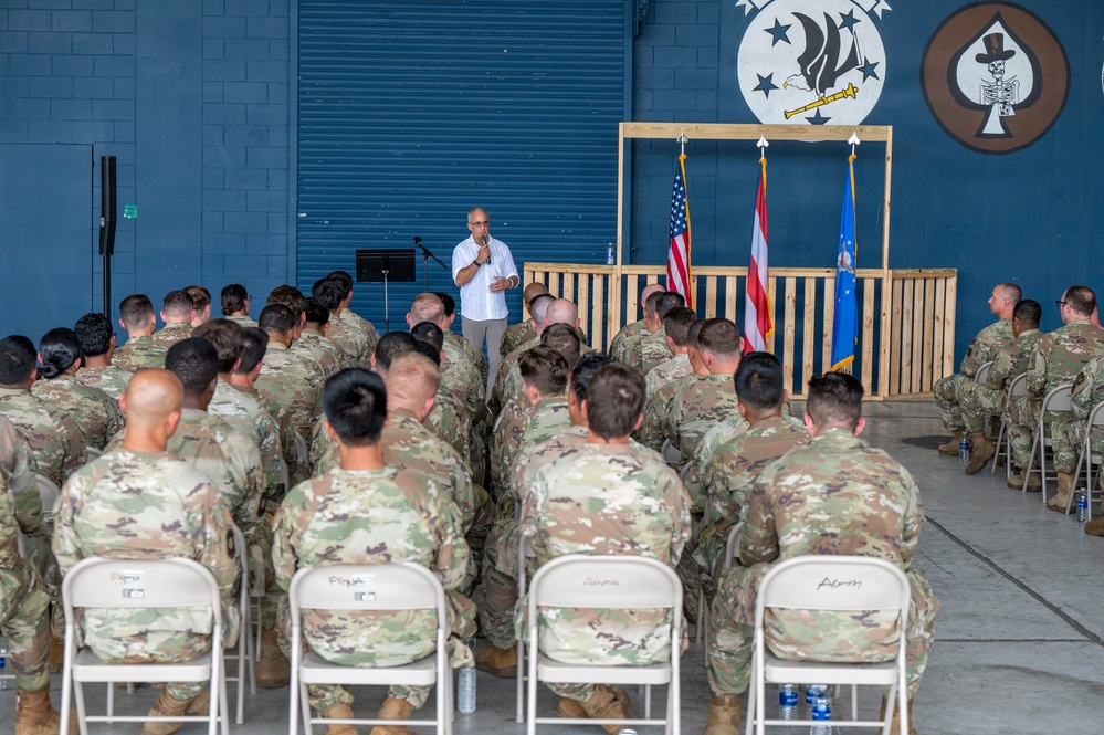 Retired SEAC visits the 346th AEW