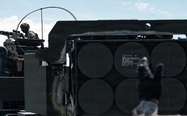 1/11 Launches HIMARS during SLTE 4-26