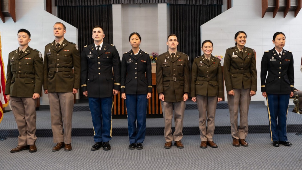 Dental program offers new Army dentists advanced training