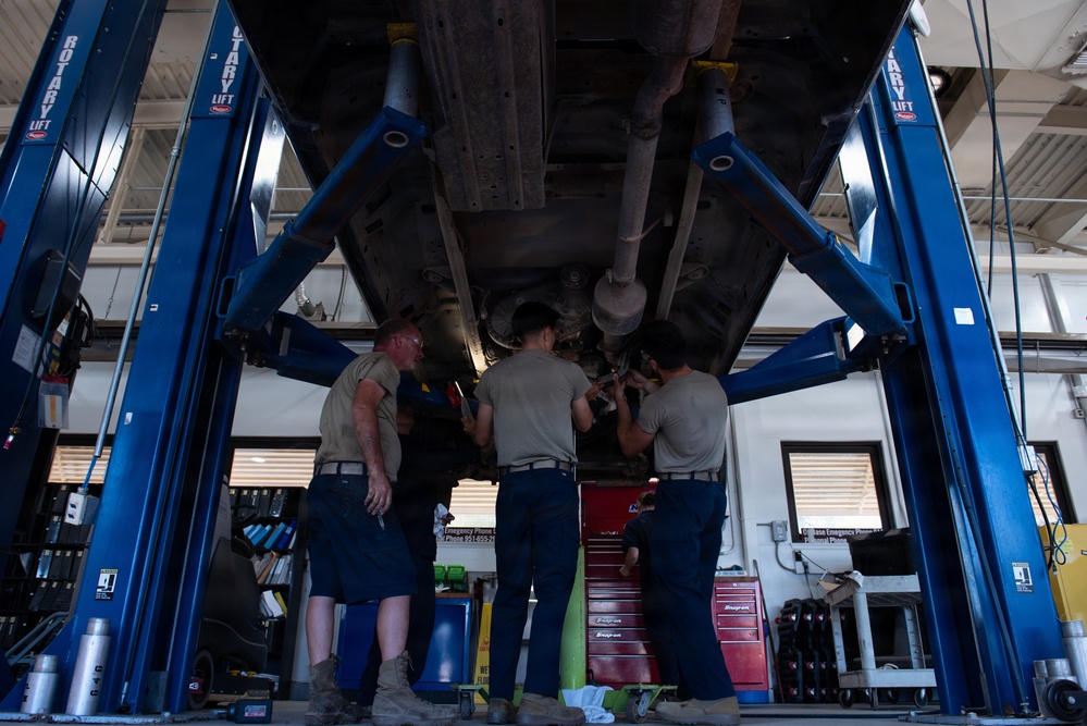 163d Vehicle Maintenance