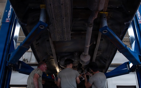 163d Vehicle Maintenance