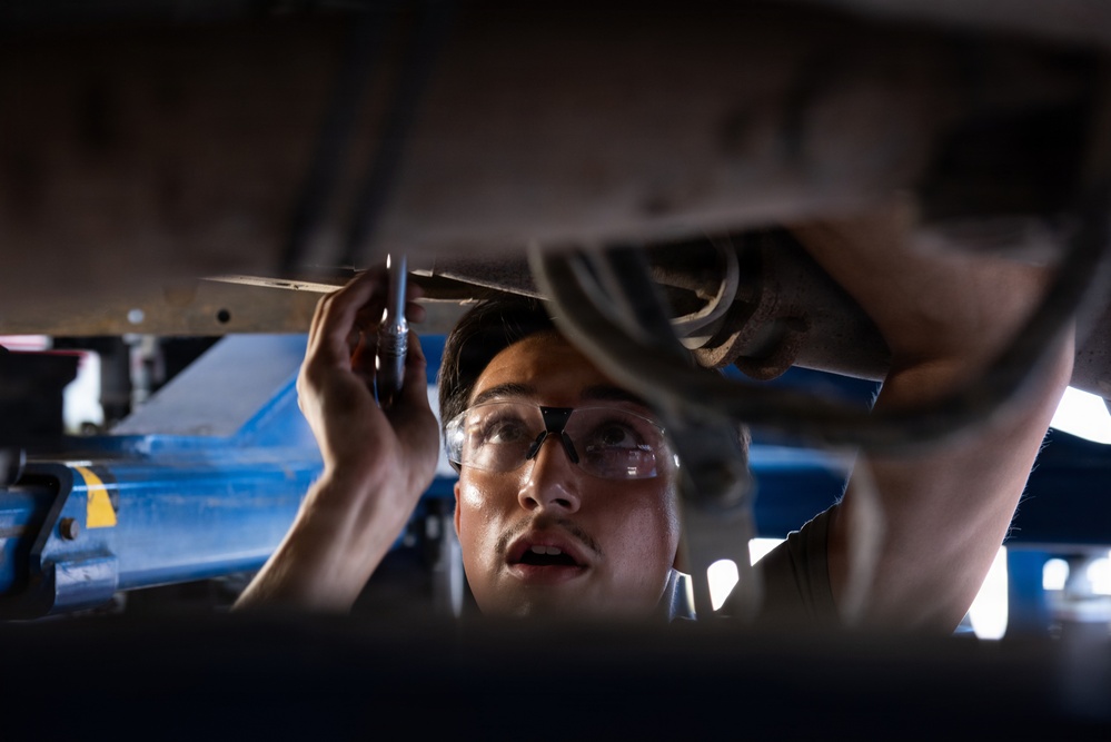 163d Vehicle Maintenance
