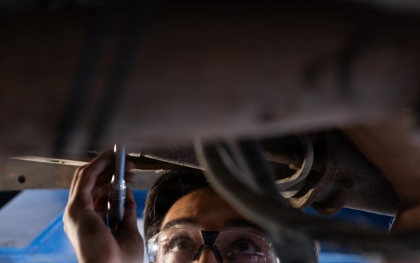 163d Vehicle Maintenance