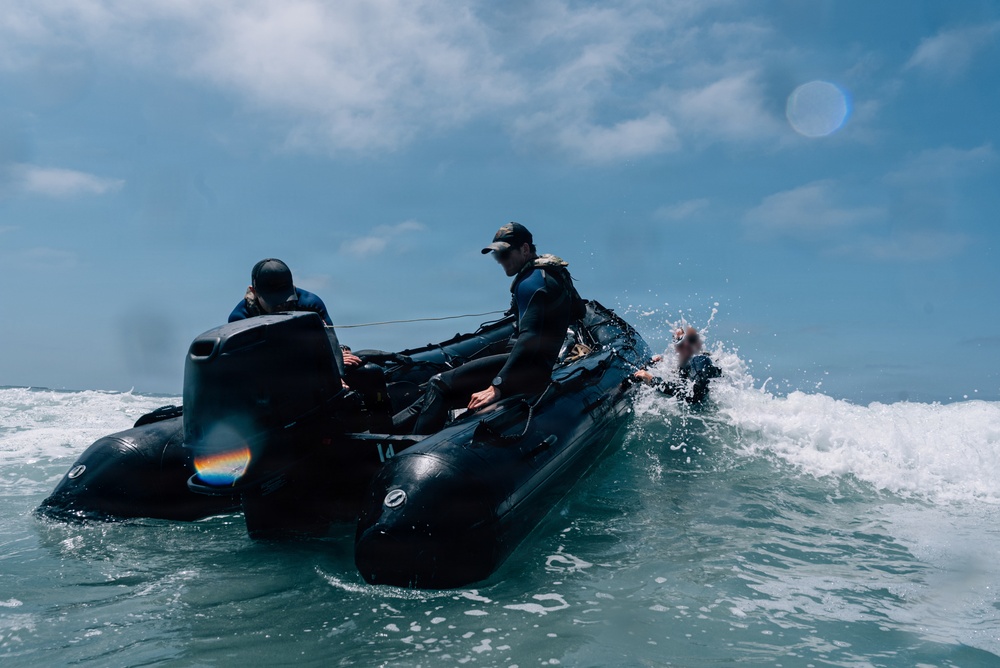 10th Special Forces Group (Airborne) Dive Training
