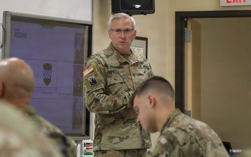Army Reserve leader boosts readiness through ‘decision advantage’