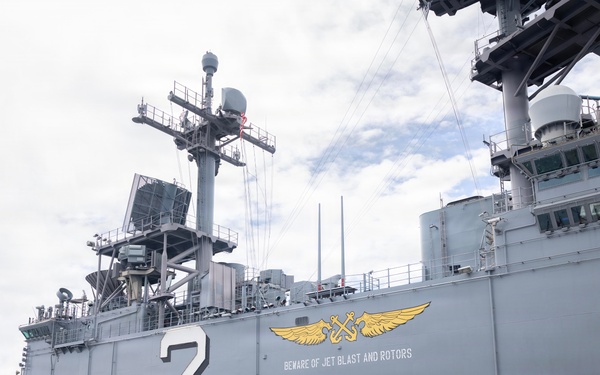 RIMPAC 2026: USS Essex (LHD 2) conducts joint firefighting drill