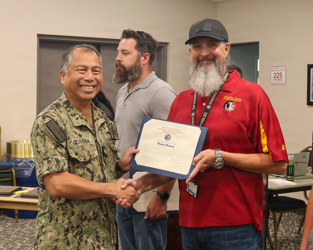 NSA Panama City holds All Hands Call, Presents Awards