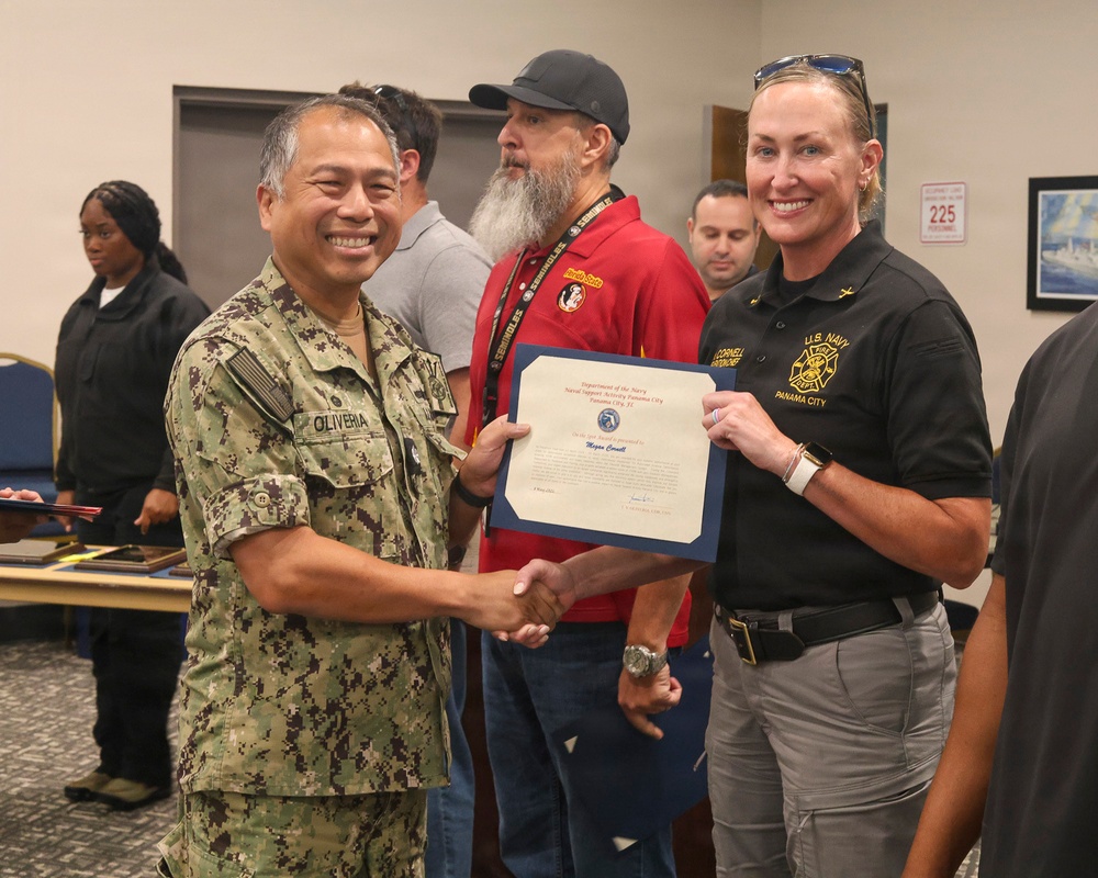 NSA Panama City holds All Hands Call, Presents Awards