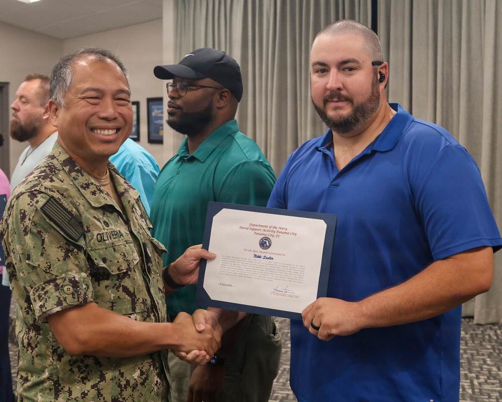 NSA Panama City holds All Hands Call, Presents Awards