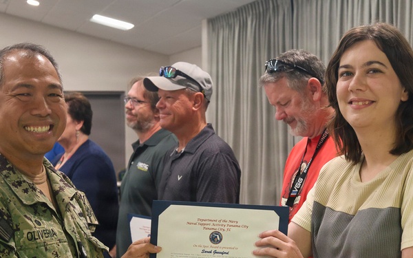 NSA Panama City holds All Hands Call, Presents Awards