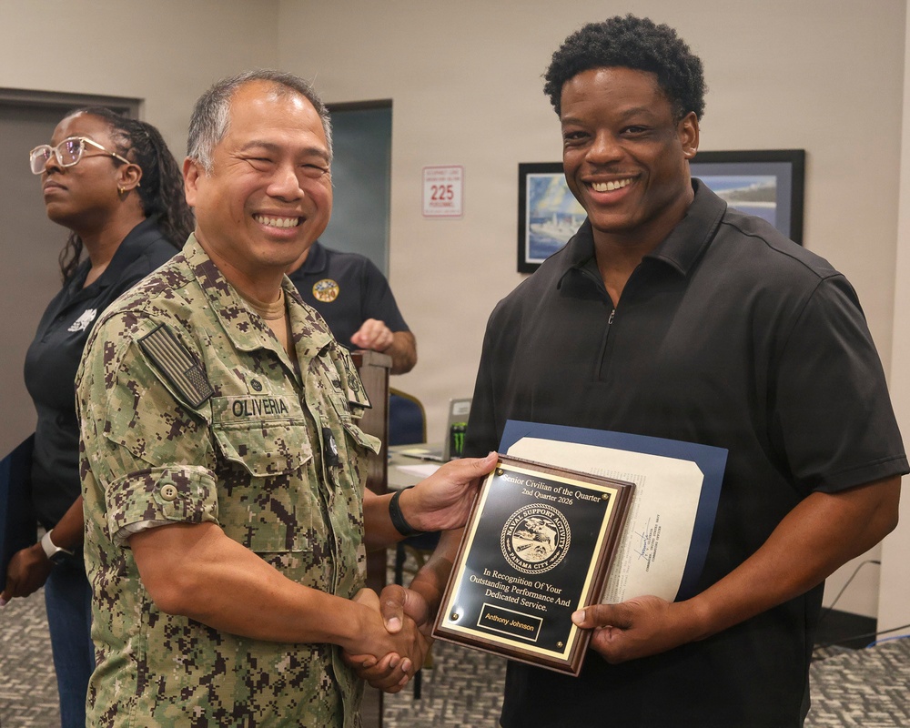 NSA Panama City holds All Hands Call, Presents Awards