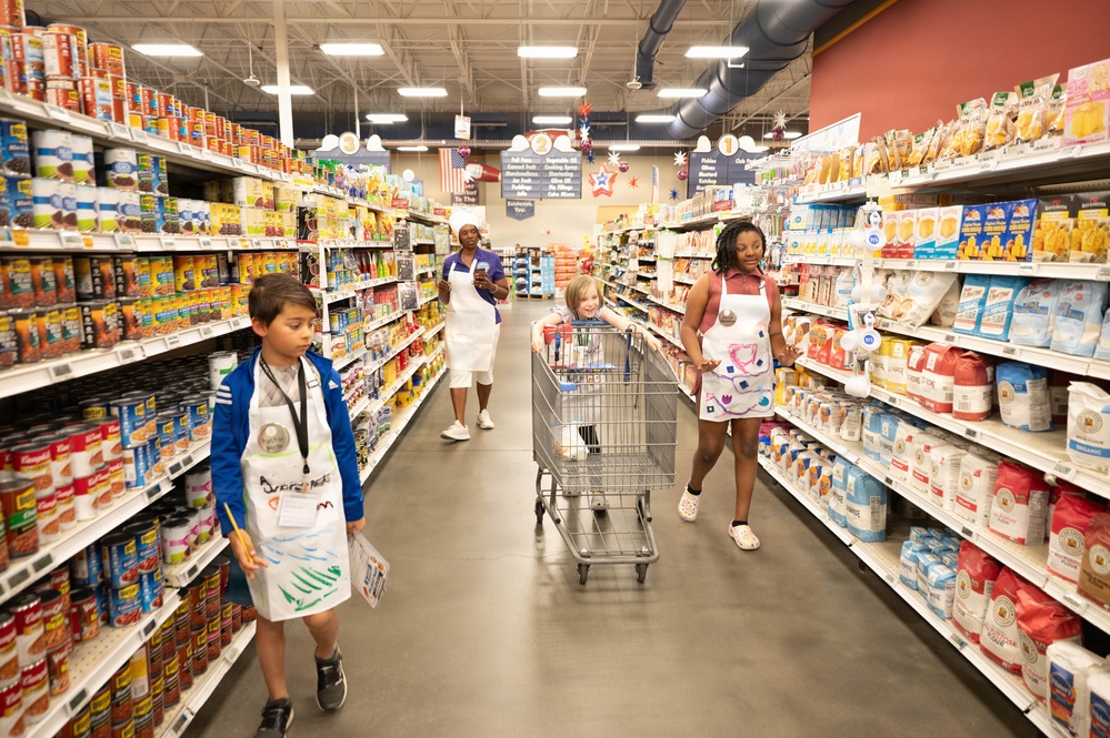 EFMP camp teaches military kids to cook