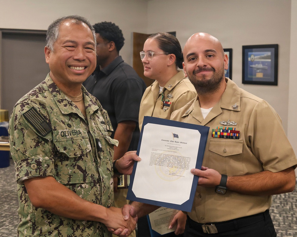 NSA Panama City holds All Hands Call, Presents Awards