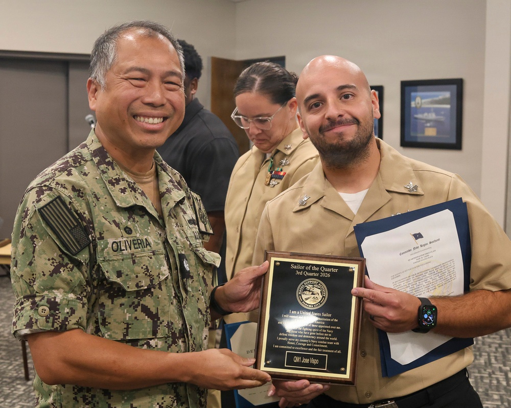 NSA Panama City holds All Hands Call, Presents Awards