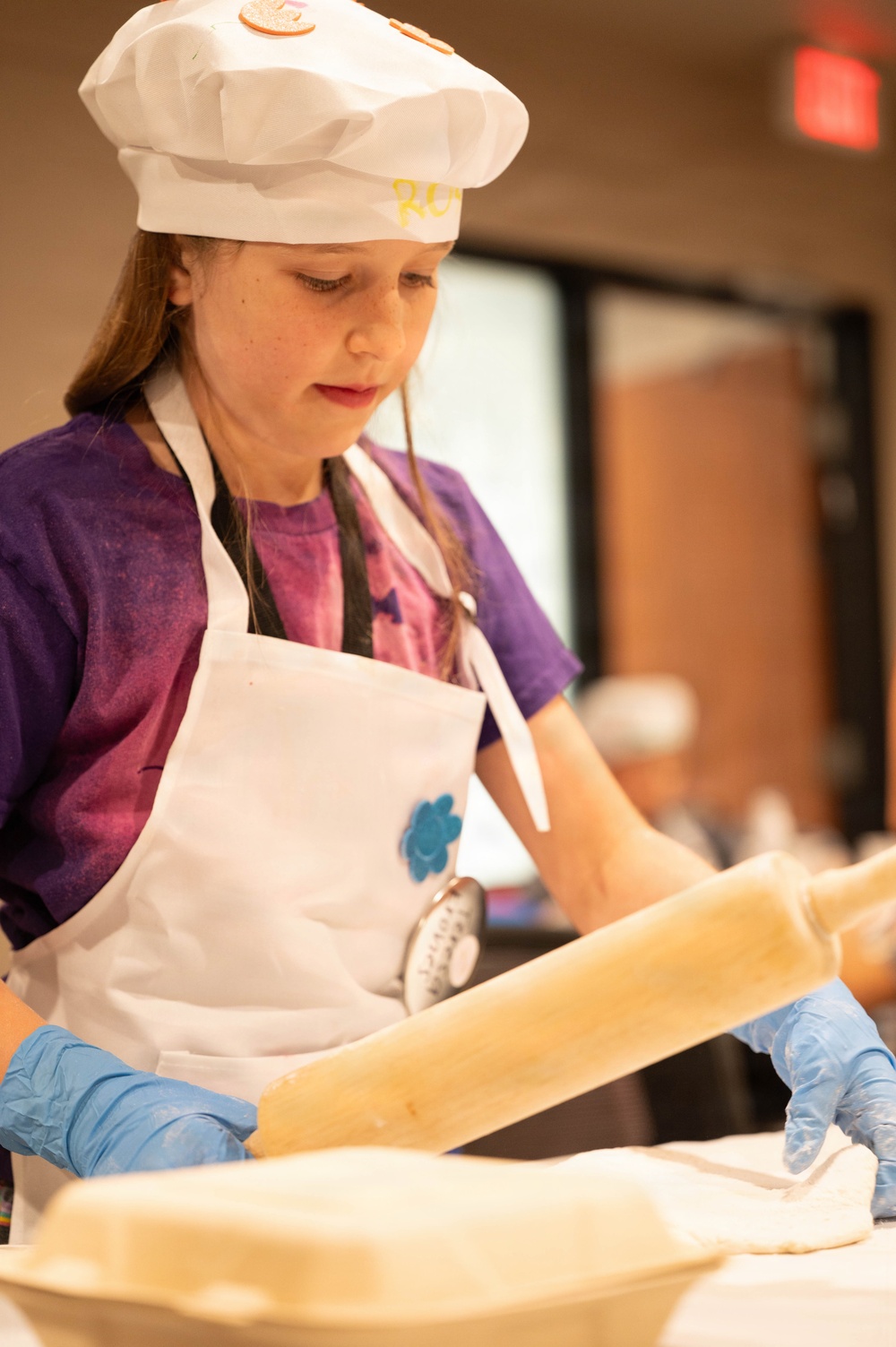EFMP camp teaches military kids to cook