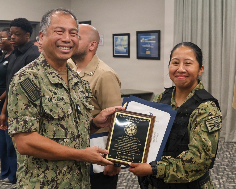 NSA Panama City holds All Hands Call, Presents Awards