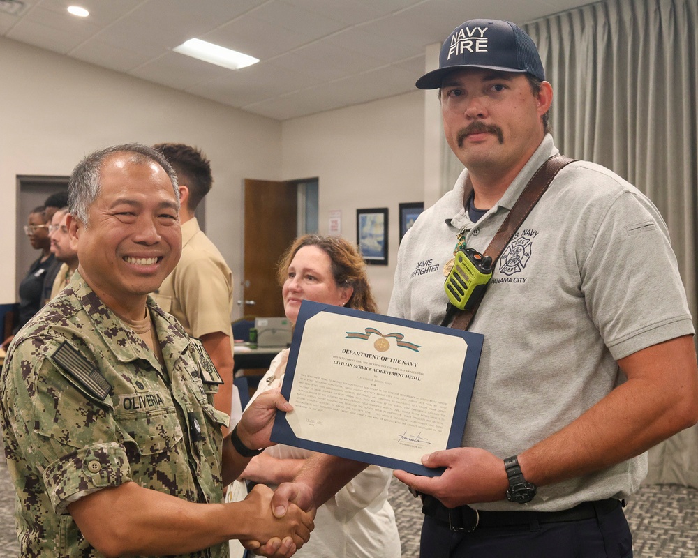 NSA Panama City holds All Hands Call, Presents Awards