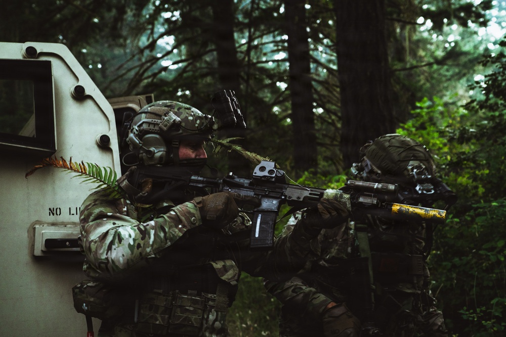 1st Special Forces Group (Airborne) conducts small unit tactics validation training during Tahoma Strike