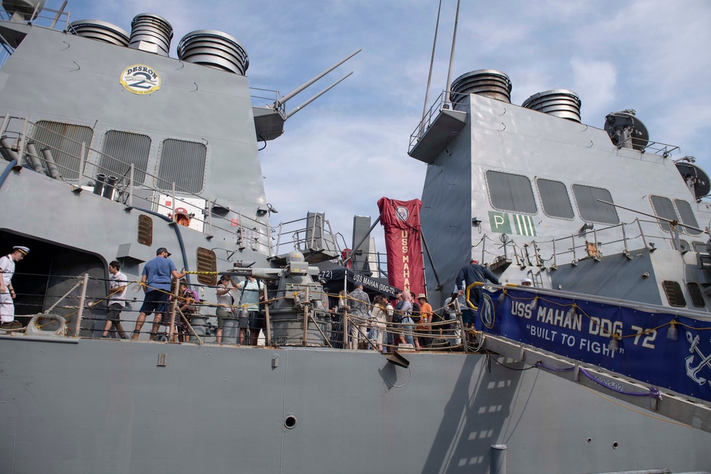 Visitors Tour USS Mahan During Rendez-vous Naval de Quebec (RVNQ) 2026