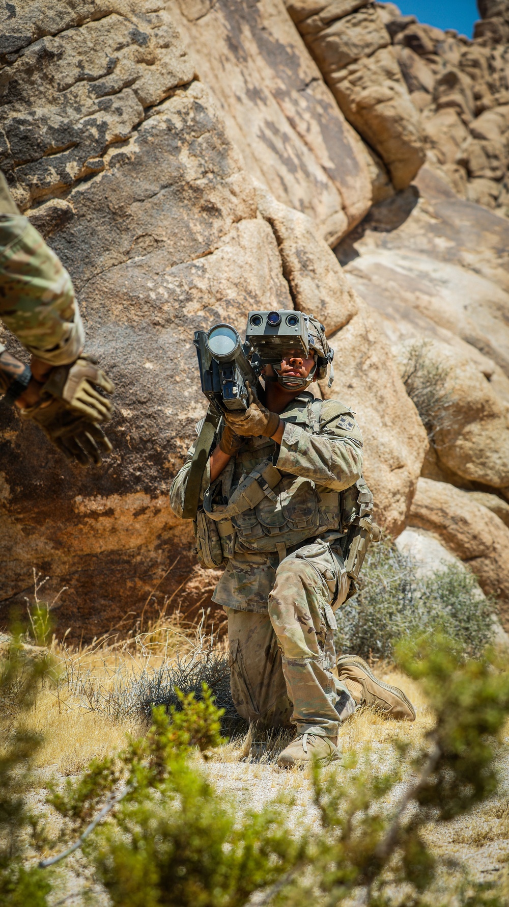 U.S. Soldiers from 4th Infantry Division Scan the Sky for Unmanned Aerial Systems during PCC6
