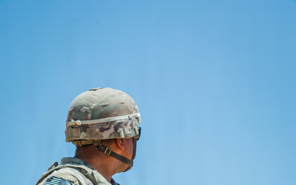 U.S. Soldiers from 4th Infantry Division Scan the Sky for Unmanned Aerial Systems during PCC6