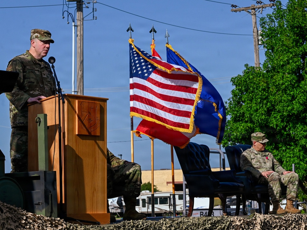 552nd Air Control Group Welcomes New Commander