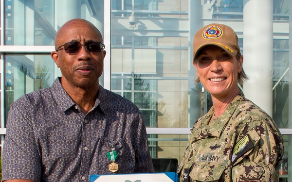Industrial hygienist awarded Navy Civilian Service Commendation Medal at Naval Hospital Bremerton
