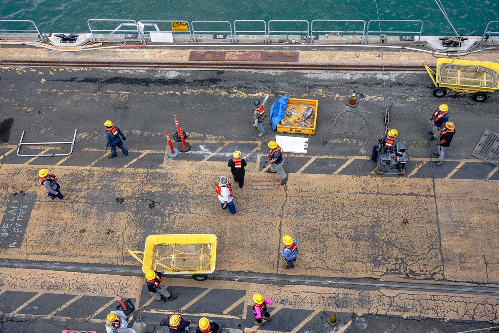 USS Illinois successfully undocks at Pearl Harbor Naval Shipyard