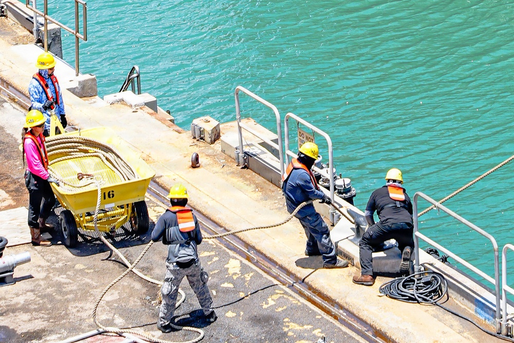USS Illinois successfully undocks at Pearl Harbor Naval Shipyard