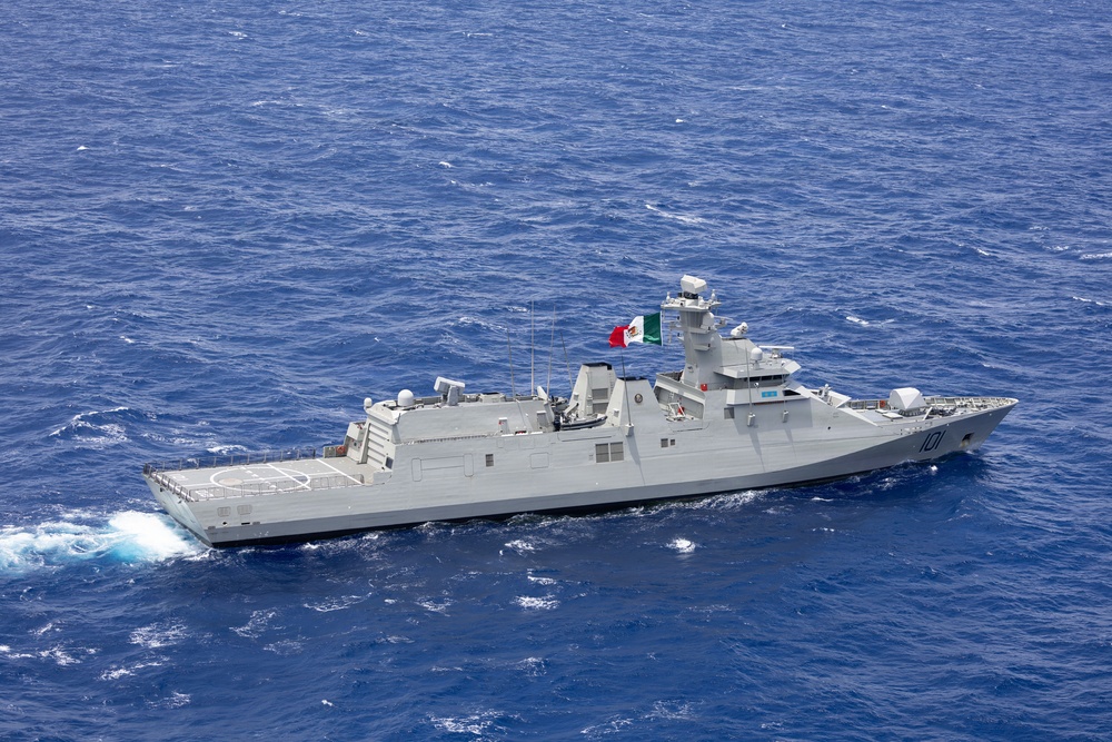 Partner navies sail in formation for RIMPAC 26