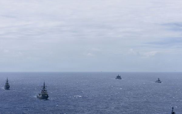 Partner navies sail in formation for RIMPAC 26