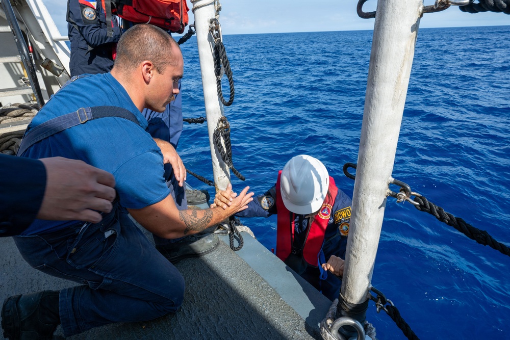 Philippine and U.S. Coast Guard work together during RIMPAC 2026