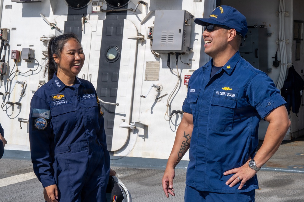 Philippine and U.S. Coast Guard work together during RIMPAC 2026
