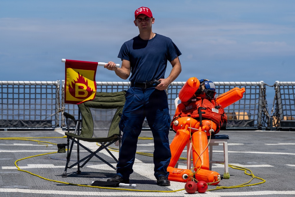 U.S. Coast Guard Cutter Kimball (WMSL 756) conducts helicopter crash training