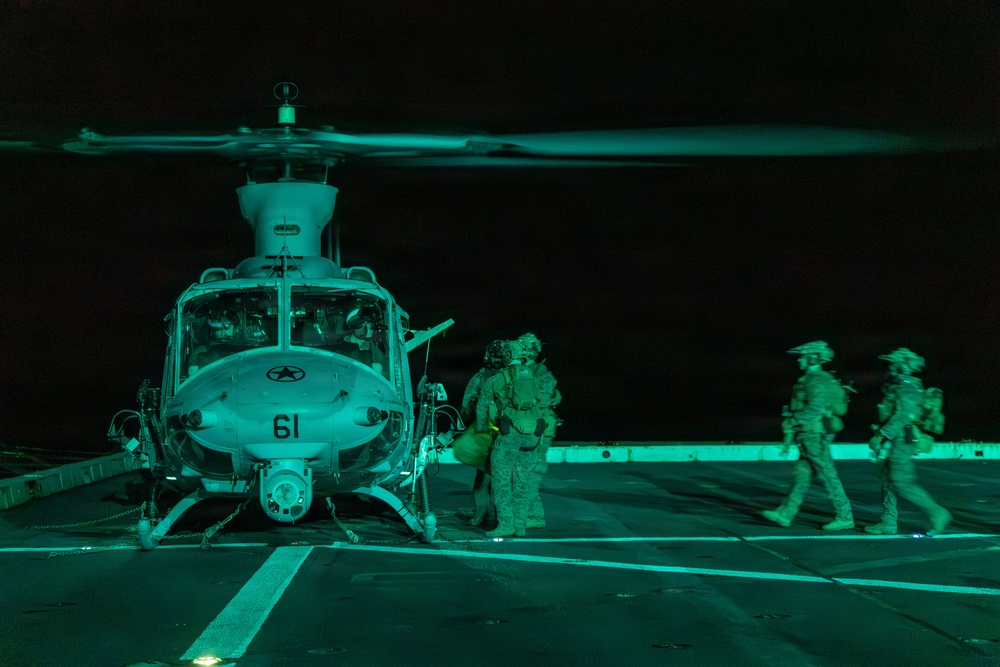 LCF-24: Lowlight Fast-roping drills