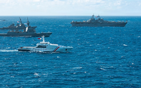 Partner Navies Sail in Formation for RIMPAC 26