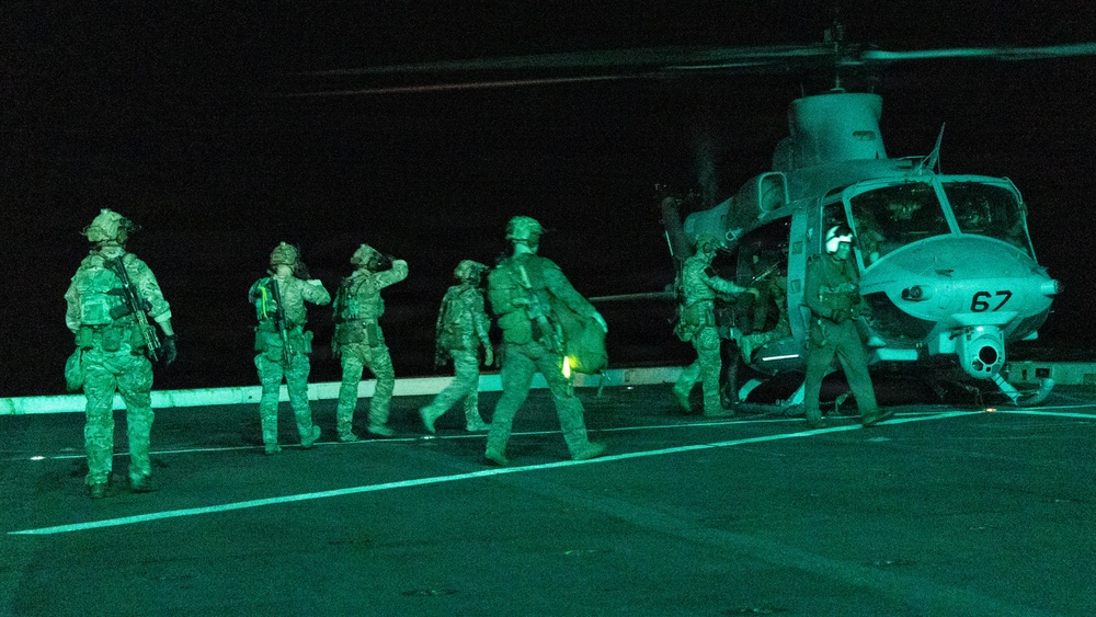 LCF-24: Lowlight Fast-roping drills