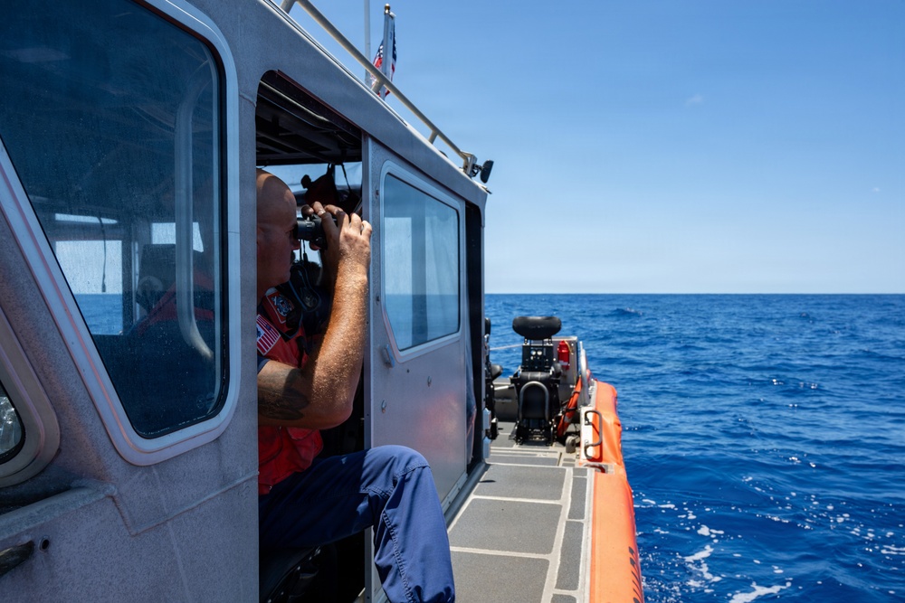 U.S., Philippine Coast Guard conduct SAR training during RIMPAC 2026