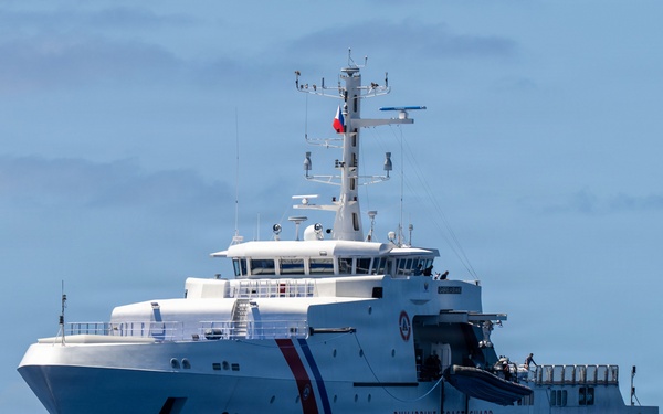 U.S., Philippine Coast Guard conduct SAR training during RIMPAC 2026