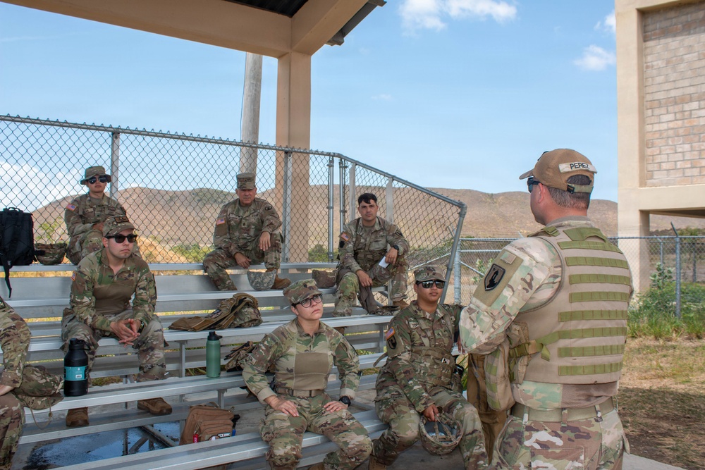 1065th Medical Company (Area Support) Conducts Integrated Medical Training Lane