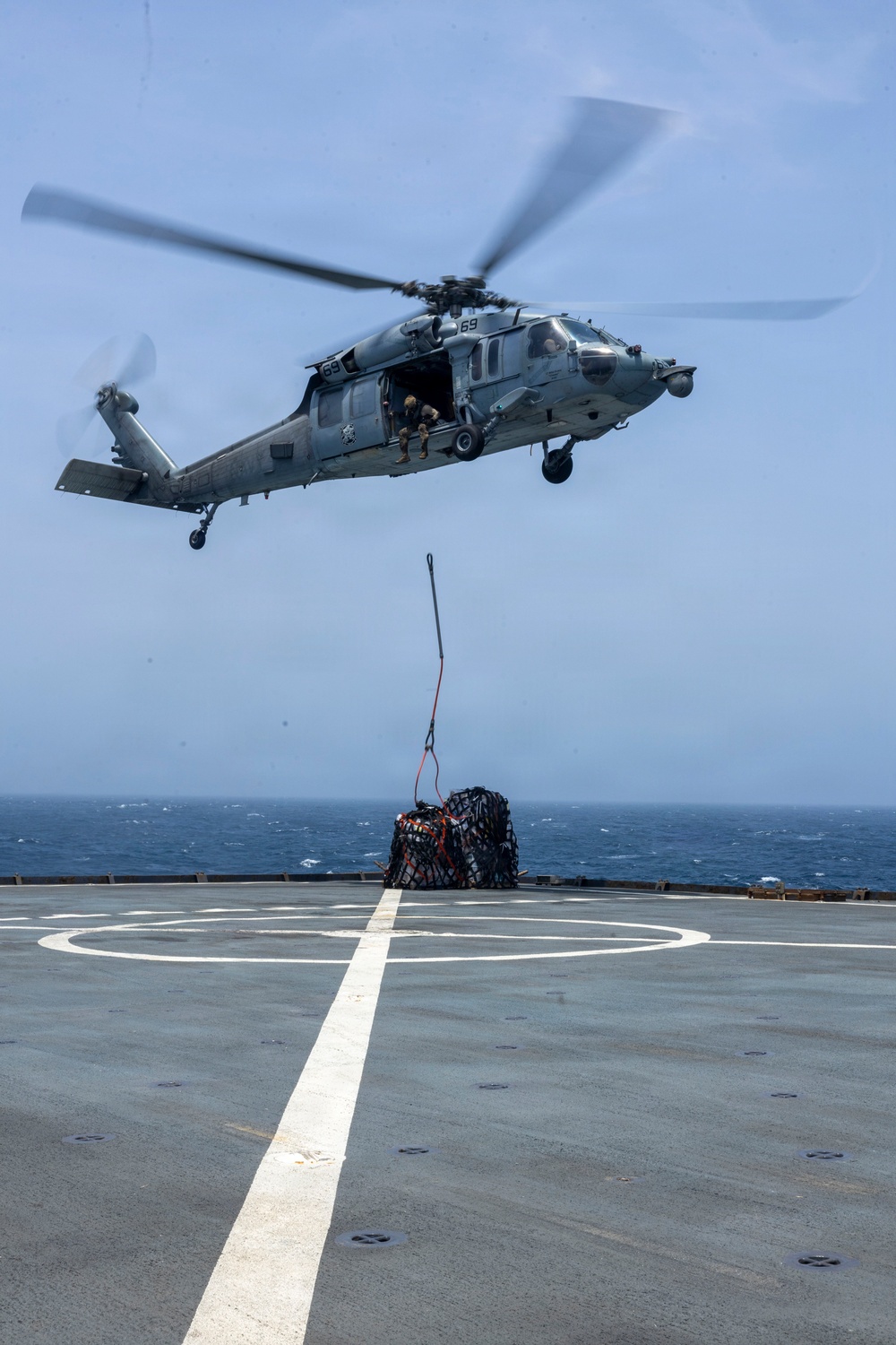 USS Comstock Conducts VERTREP
