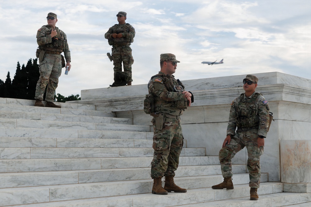 Mississippi Guardsmen Patrol Jefferson Memorial