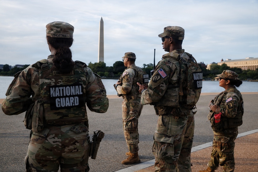 Mississippi Guardsmen Patrol Jefferson Memorial