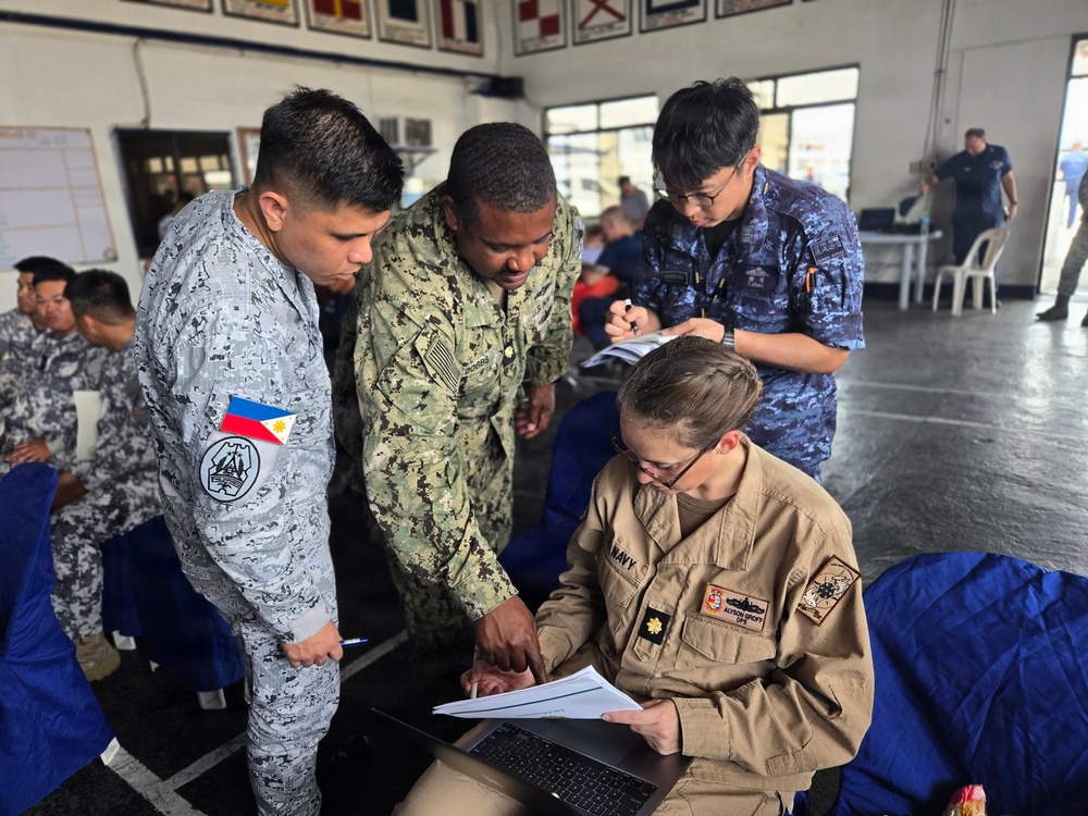 Japan, Philippine, U.S. forces conduct Multilateral Maritime Cooperative Activity