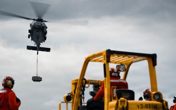 Ike conducts ammunition onload in the Atlantic Ocean