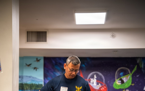 Service Members Volunteer at Ronald McDonald House