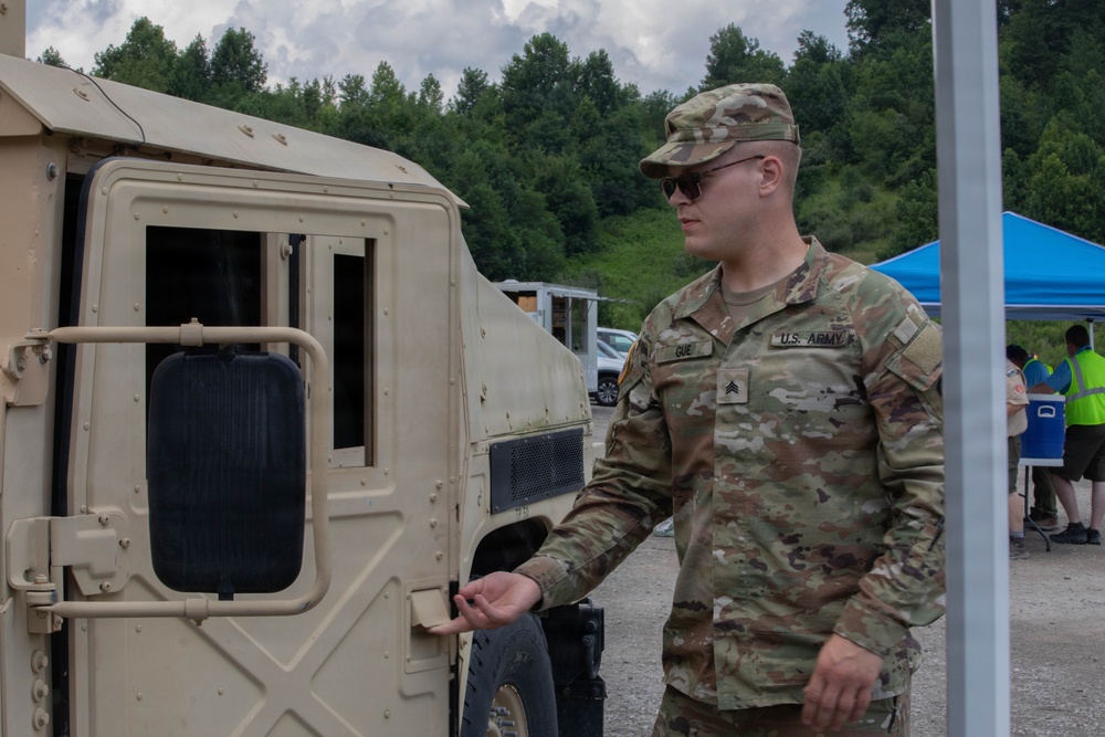 WVNG Military Police Guide Scout Arrivals at National Jamboree