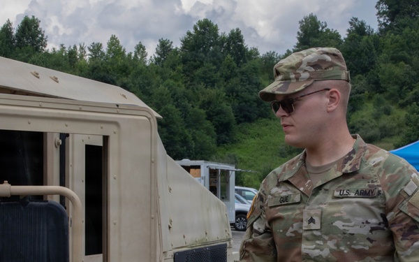 WVNG Military Police Guide Scout Arrivals at National Jamboree