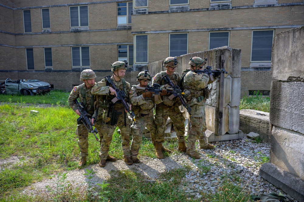Indiana National Guard Infantrymen Enhance Warfighting Readiness Through Urban Combat Training