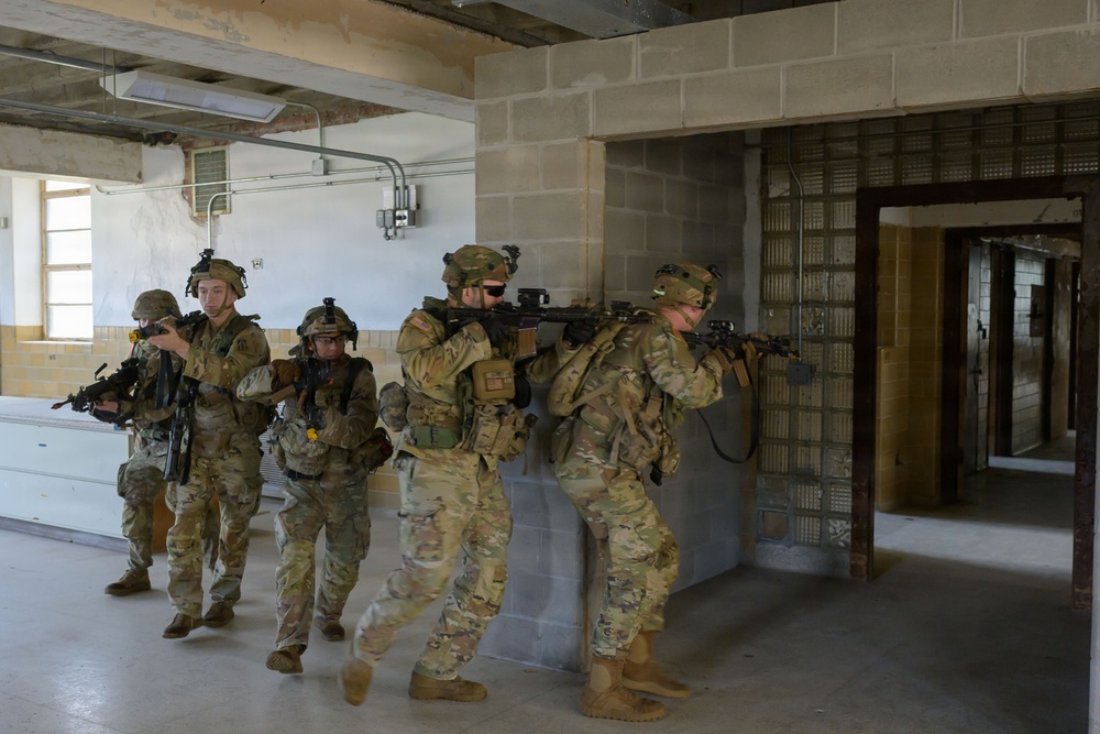 Indiana National Guard Infantrymen Enhance Warfighting Readiness Through Urban Combat Training